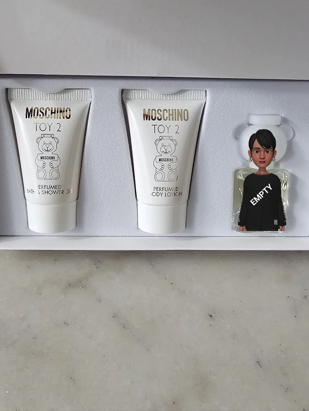 Moschino nib toy